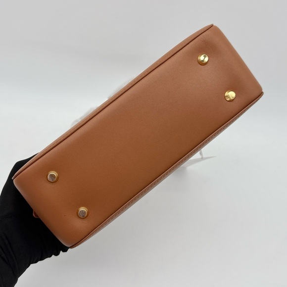 Veronica Beard Boxy Shoulder Bag Tan Hazel - Picture 7 of 16